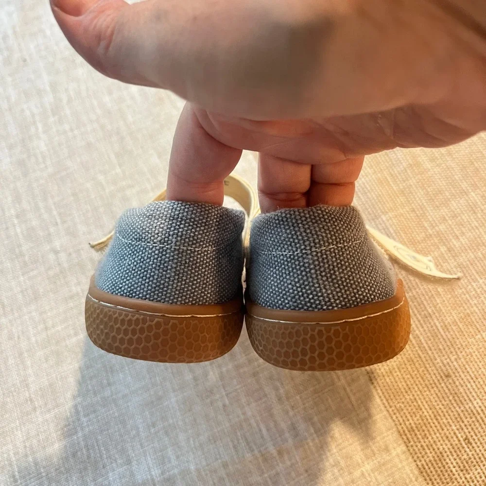 Livie & Luca Grey Canvas Mary Jane Shoes Kids Size 12 Honeycomb Sole